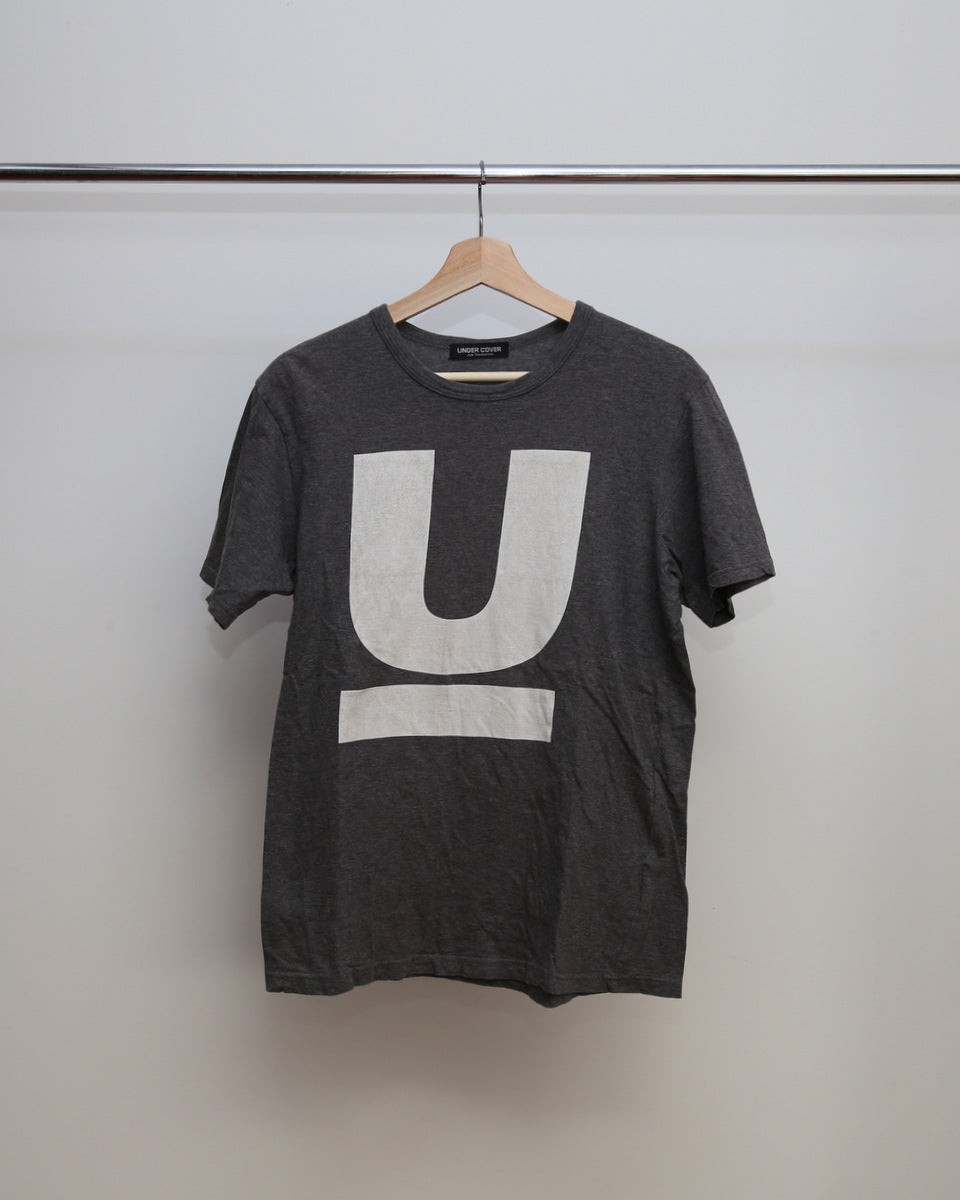 UNDERCOVER U LOGO DARK SIDE OF THE MOON TEE