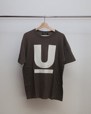 UNDERCOVER ORIGINAL U LOGO TEE GREY